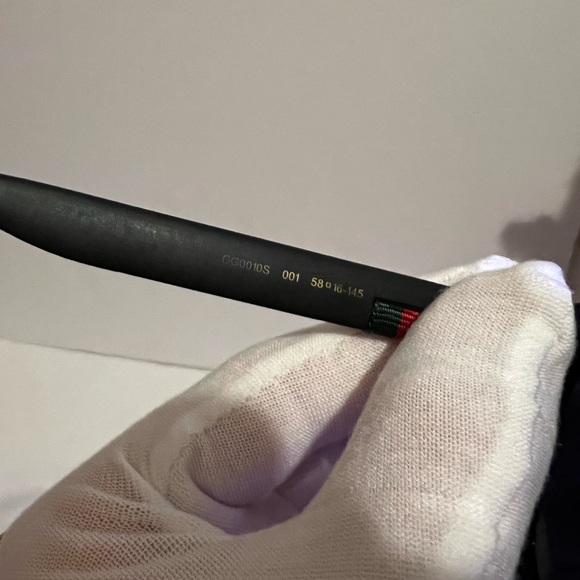 GUCCI GG0010S 001
BLACK MEN'S SUNGLASSES - Picture 15 of 16